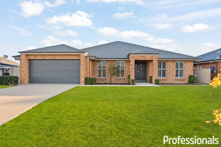 60 Ashworth Drive, Kelso NSW 2795