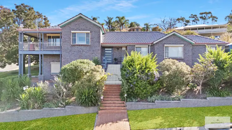 5 Bradley Place, North Tamworth NSW 2340