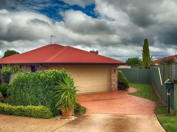 Main view of Homely house listing, 17 Hinchliffe Drive, Kearneys Spring QLD 4350