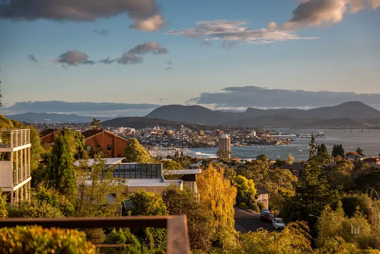 14 Sunvale Avenue, Sandy Bay TAS 7005
