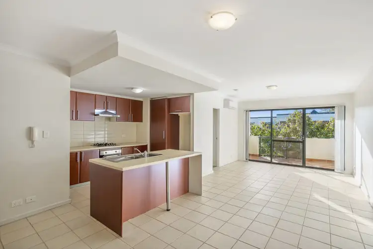 27/5 Eastleigh Loop, Currambine WA 6028