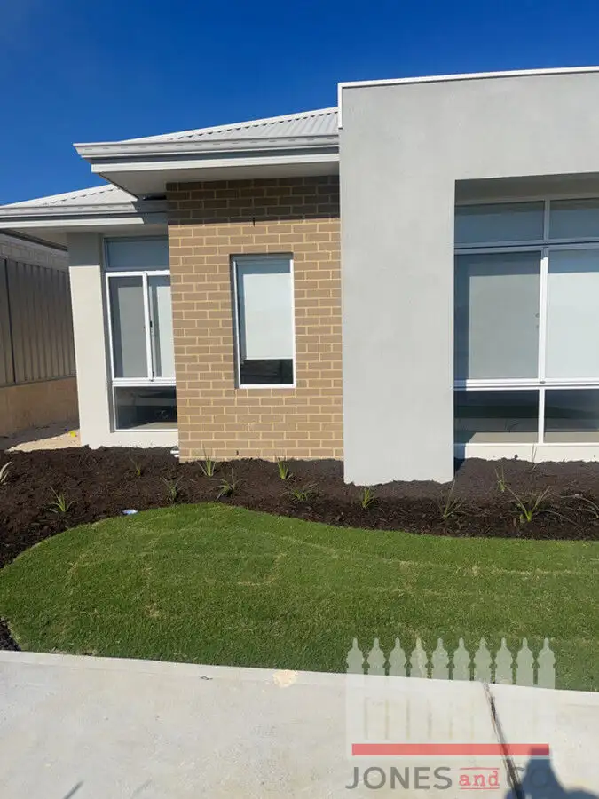 21 Holiday Way, Yanchep WA 6035
