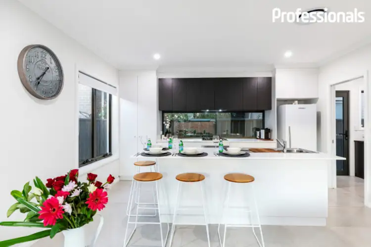 Third view of Homely townhouse listing, 7 Broad Street, Wagga Wagga NSW 2650