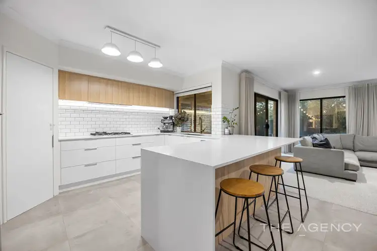 8 Ellis Road, Kardinya WA 6163