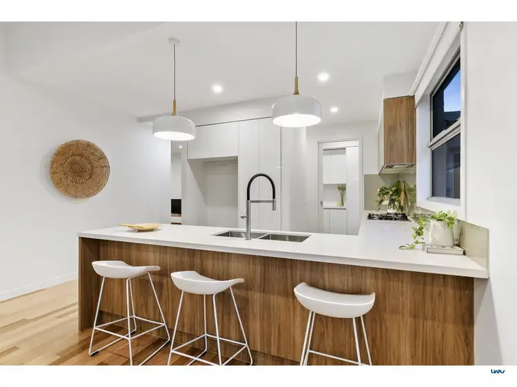 27 Taylor Street, Torquay VIC 3228