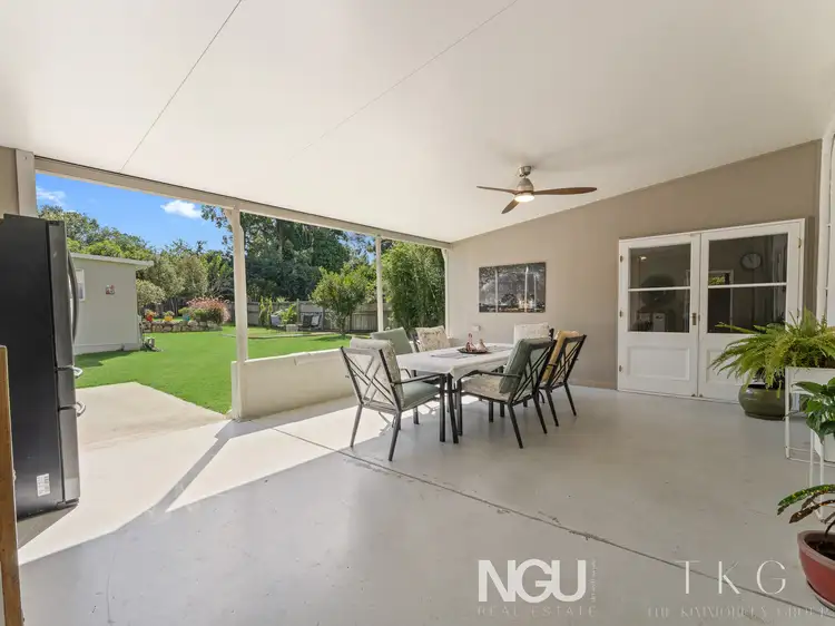 11 Creek Street, Silkstone QLD 4304