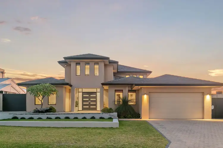 4 Adams Crest, Ocean Reef WA 6027