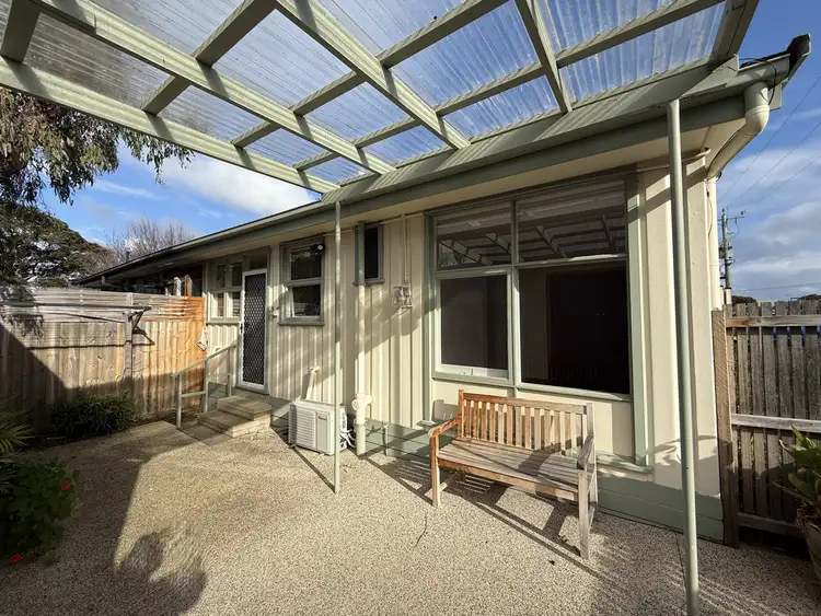 2/37 Bristol Road, Torquay VIC 3228