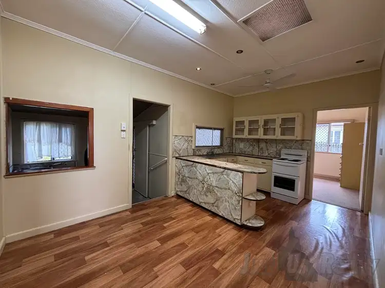 6 Auer Street, Kepnock QLD 4670