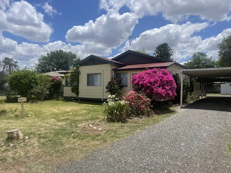 8 Homebush Street, Dalby QLD 4405