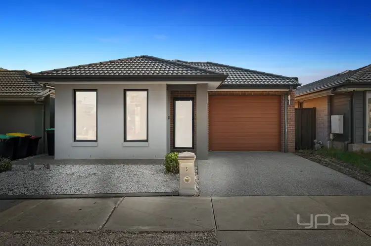 5 Maryburgh Road, Cobblebank VIC 3338