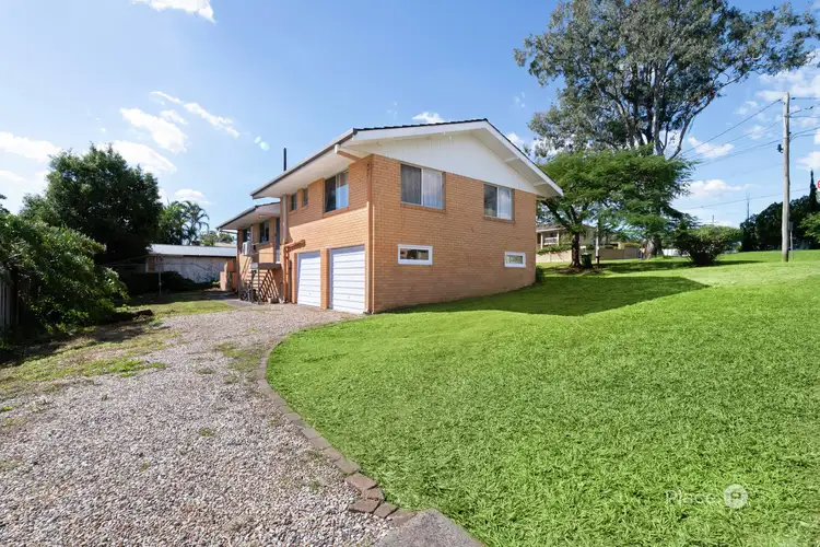 1 Blackwattle Street, Macgregor QLD 4109