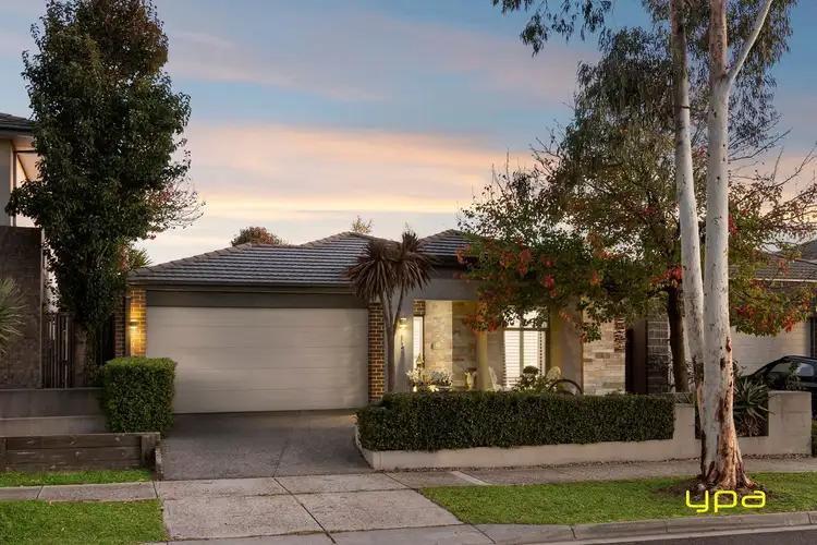 12 Percheron Way, Clyde North VIC 3978