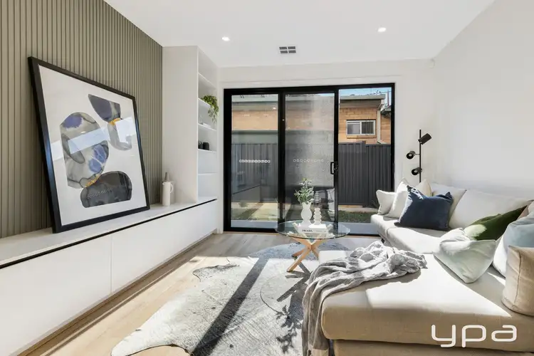 2/10 Kathryn Street, Fawkner VIC 3060