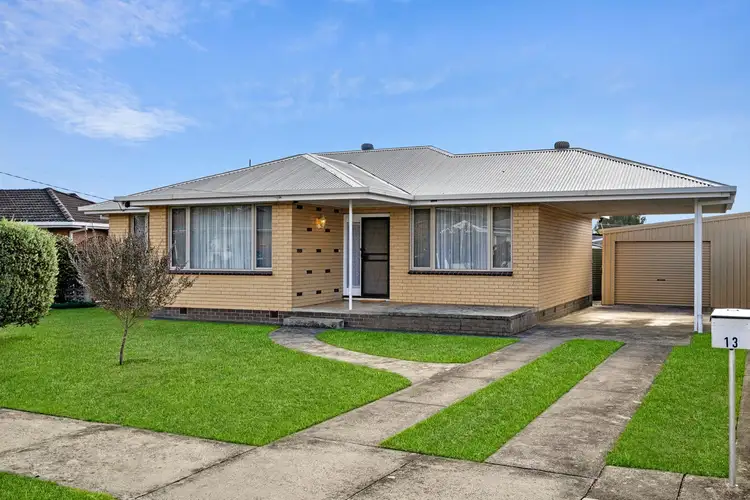 13 Toorak Crescent, Colac VIC 3250