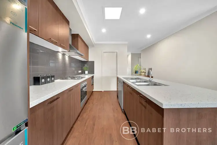 217 Mountainview Boulevard, Cranbourne North VIC 3977