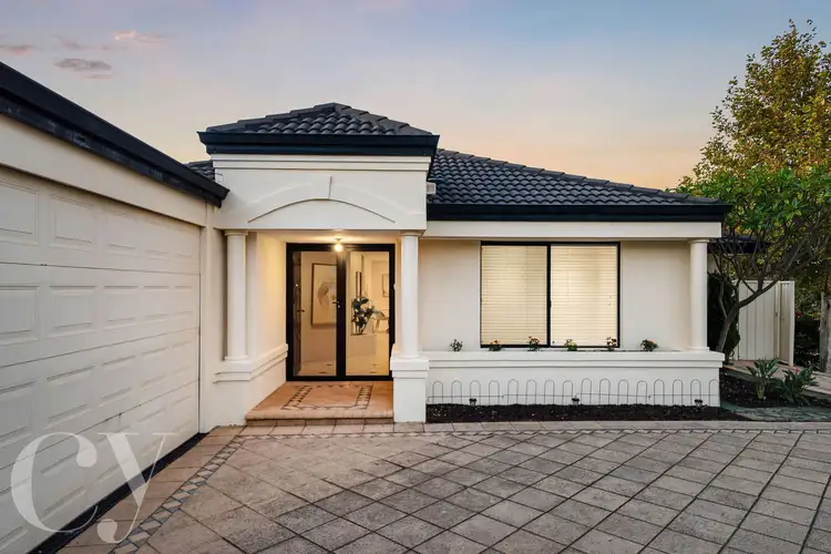 Second view of Homely house listing, 2 Quenda Close, Beeliar WA 6164