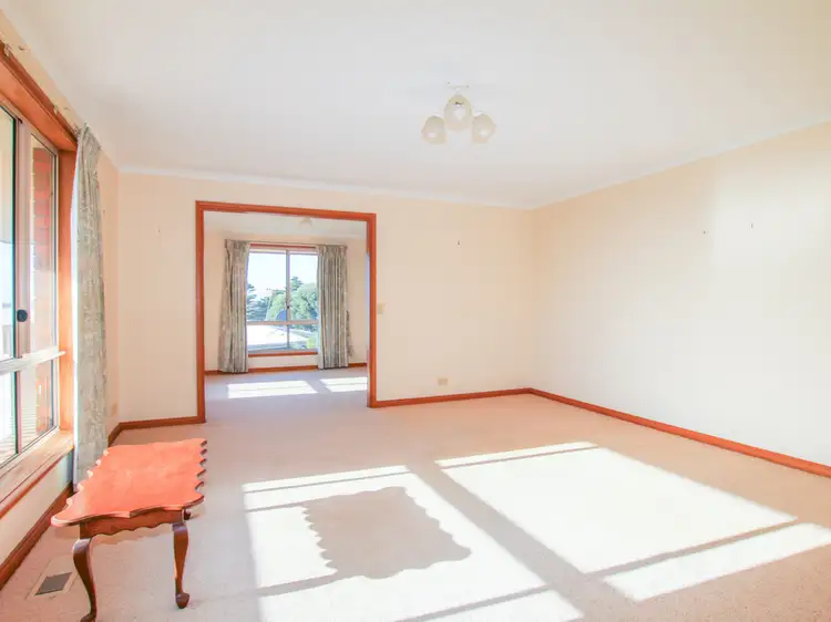 Fifth view of Homely house listing, 5 Holly Court, Warrnambool VIC 3280