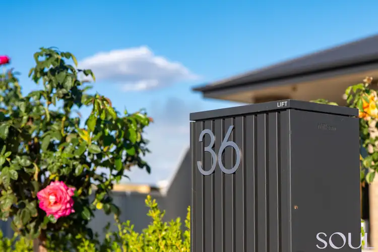 36 Piper Circuit, Griffith NSW 2680