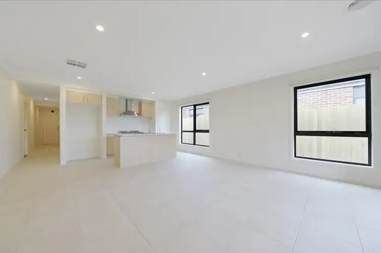 Fifth view of Homely house listing, 39 Belladonna Circuit, Wallan VIC 3756