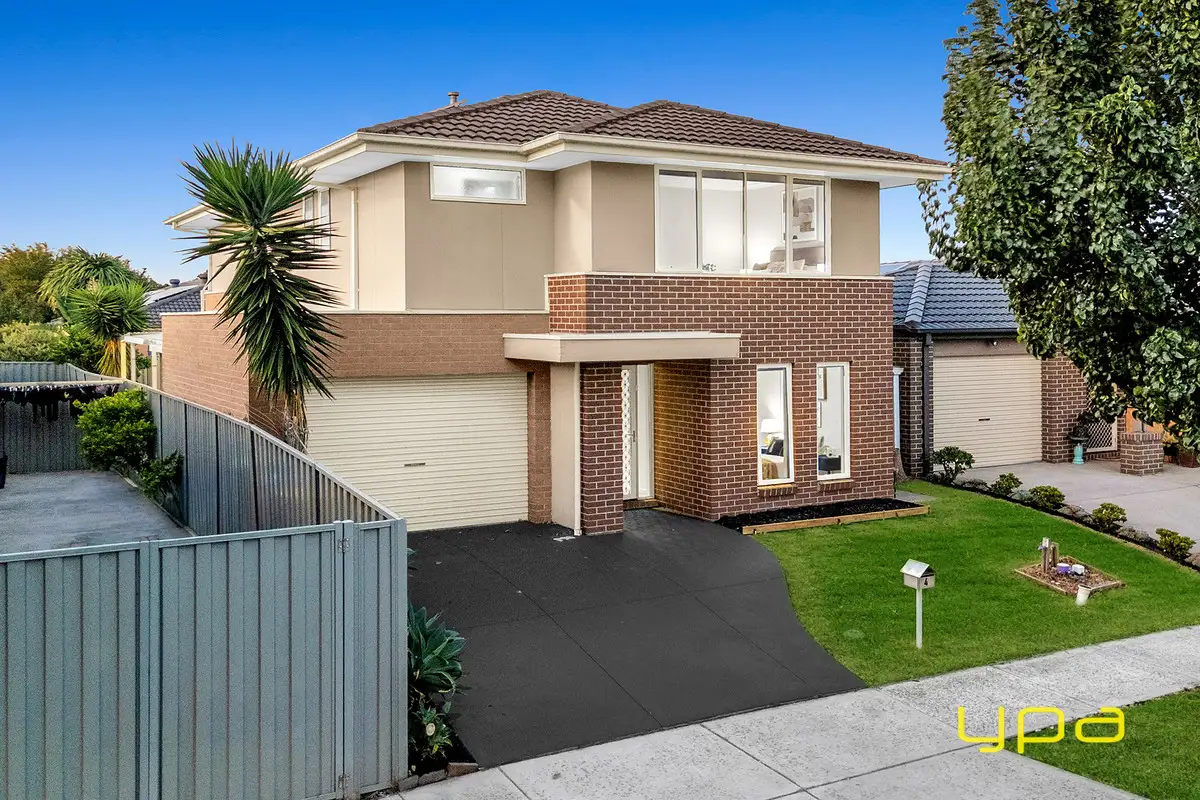 Main view of Homely house listing, 4 Tipperary Way, Cranbourne East VIC 3977