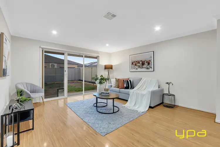 Fifth view of Homely house listing, 4 Tipperary Way, Cranbourne East VIC 3977