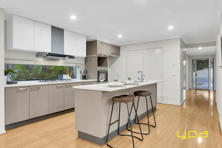 Sixth view of Homely house listing, 4 Tipperary Way, Cranbourne East VIC 3977