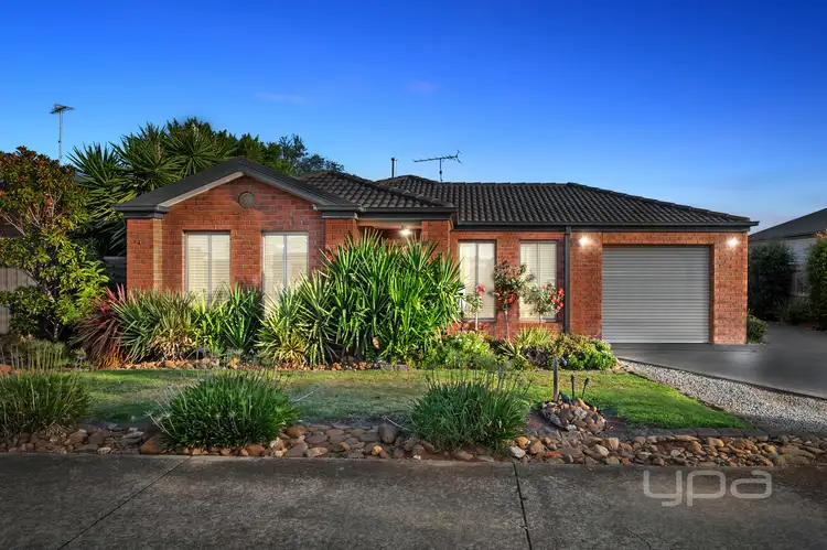 1/6 Conn Court, Darley VIC 3340