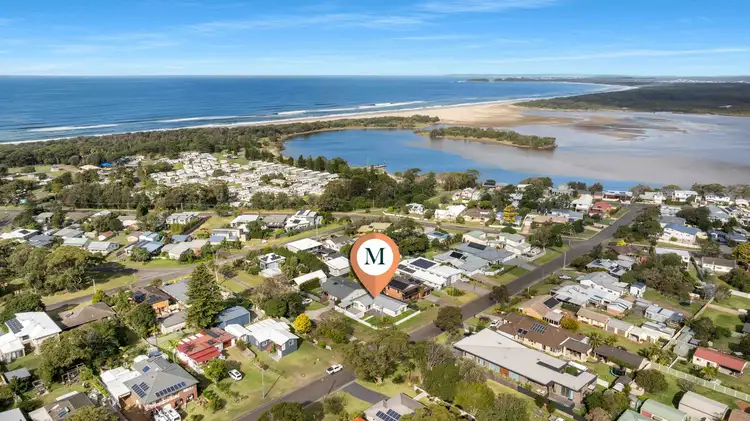 18 Bolt Street, Shoalhaven Heads NSW 2535