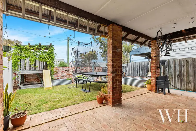 13 Yilgarn Street, White Gum Valley WA 6162