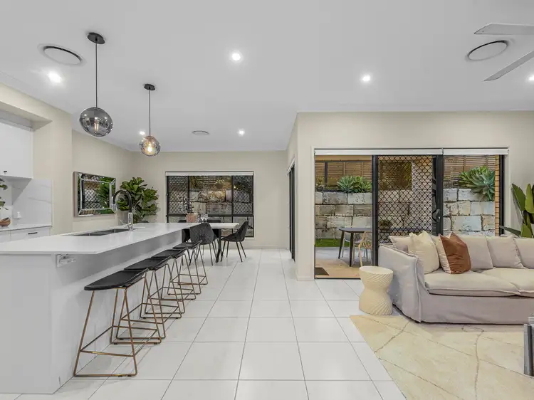 37 Northbrook Street, Sinnamon Park QLD 4073
