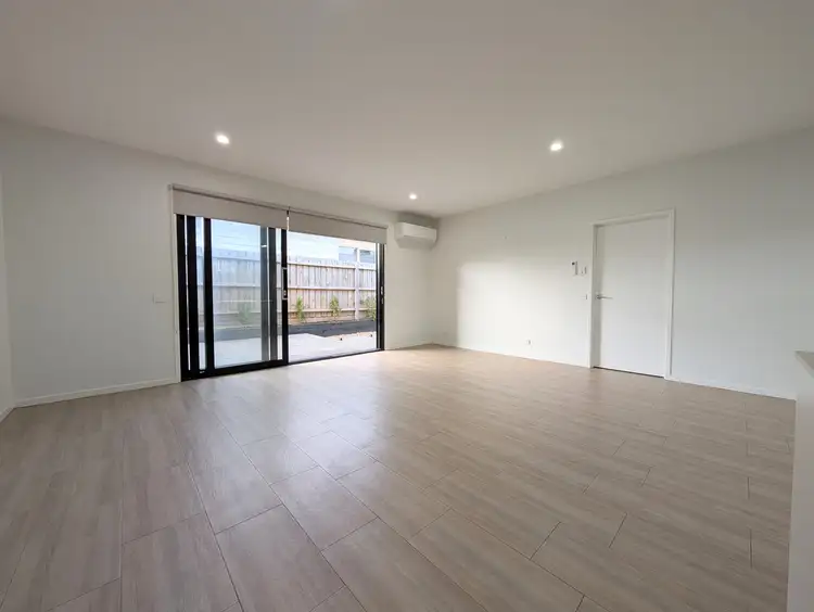 Fourth view of Homely townhouse listing, 1/41 South Road, Rosebud VIC 3939