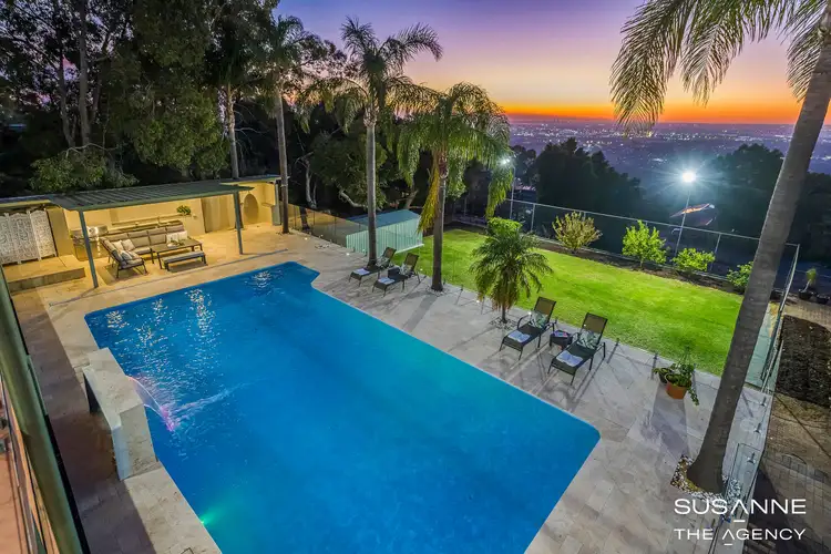 69 Basildon Road, Lesmurdie WA 6076