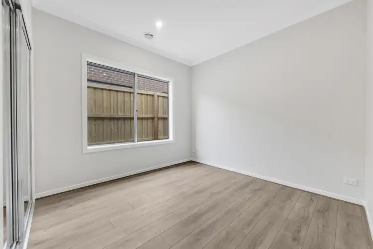 Fifth view of Homely house listing, 19 Proserpine Crescent, Donnybrook VIC 3064