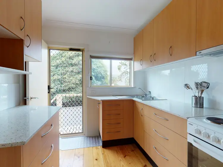 1 Warra Street