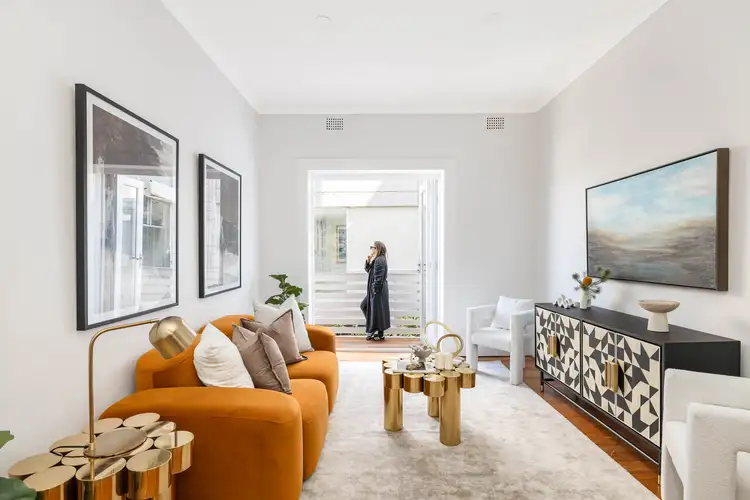 9/5 Elizabeth Bay Crescent, Elizabeth Bay NSW 2011