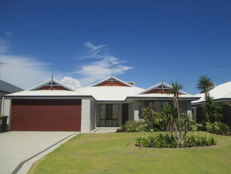 269 Peelwood Parade, Halls Head WA 6210