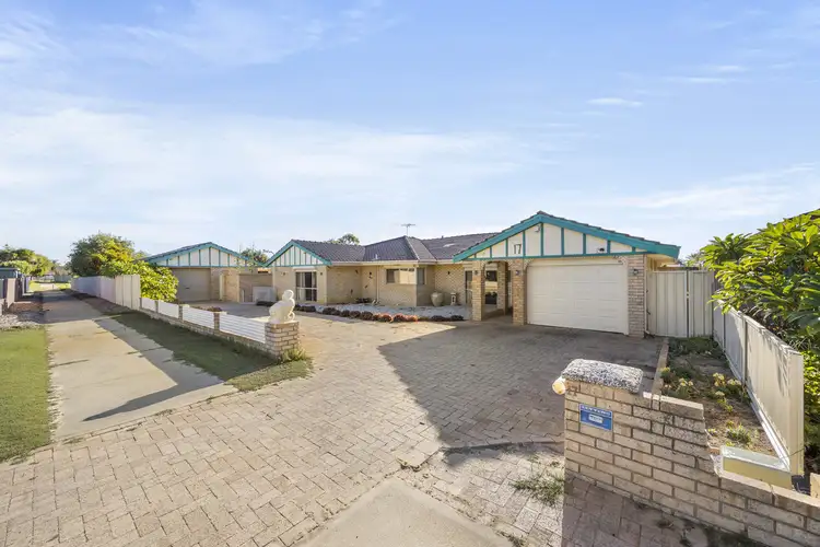 17 Barbados Close, Safety Bay WA 6169