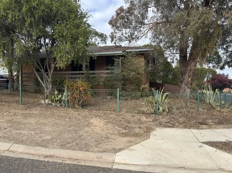 2 Hibiscus Crescent, Albury NSW 2640