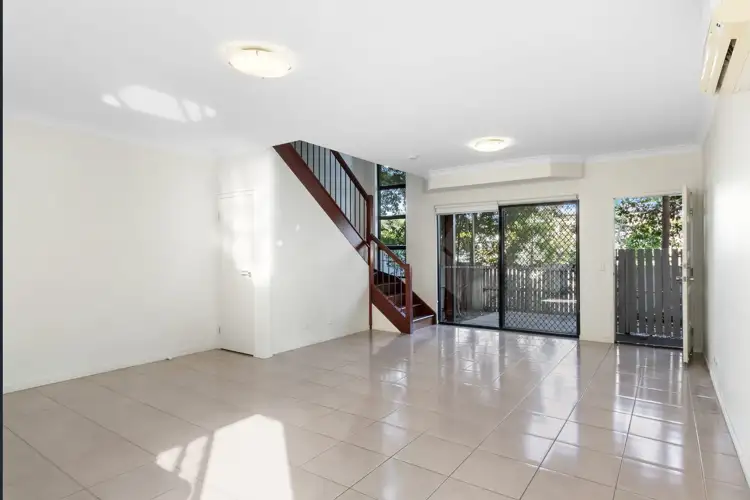 5 Hutchins Street, Kedron QLD 4031