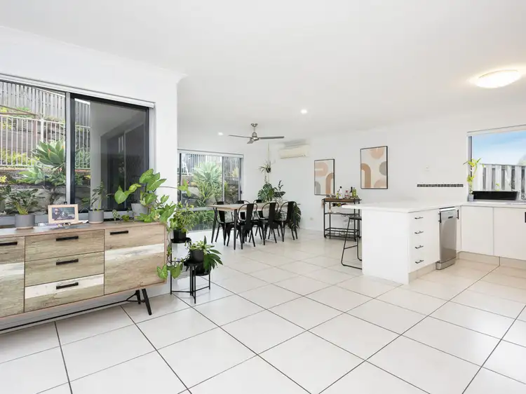 Third view of Homely house listing, 6 Maslin Chase, Pacific Pines QLD 4211