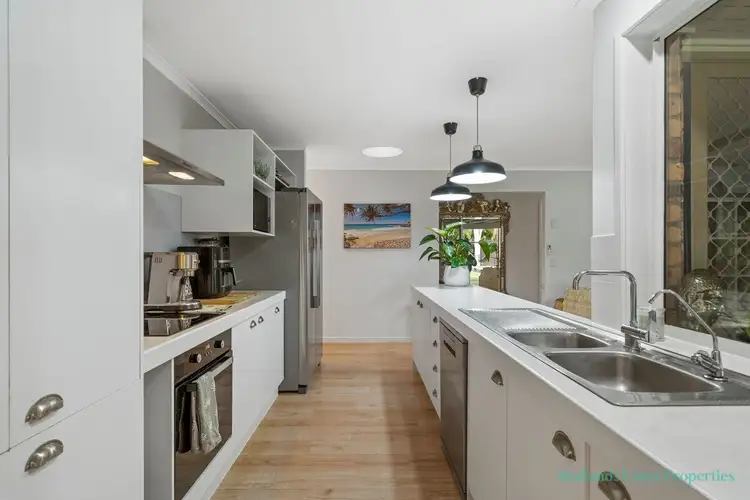 2 Troon Court, Victoria Point QLD 4165