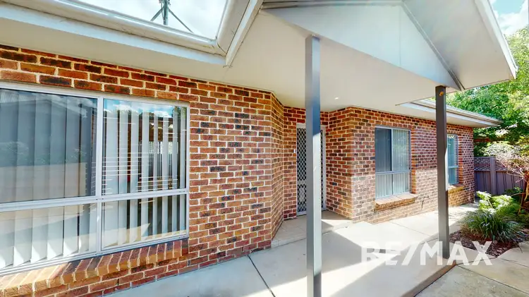 2/6 Banksia Place, Junee NSW 2663