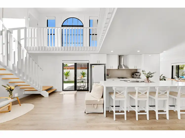 53 Rio Vista Boulevard, Broadbeach Waters QLD 4218