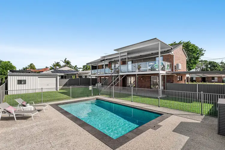 18 Hermitage Crescent, Thornlands QLD 4164