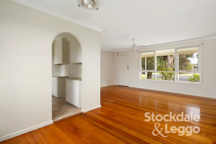 Fourth view of Homely house listing, 4 Fowler Court, Rosebud VIC 3939