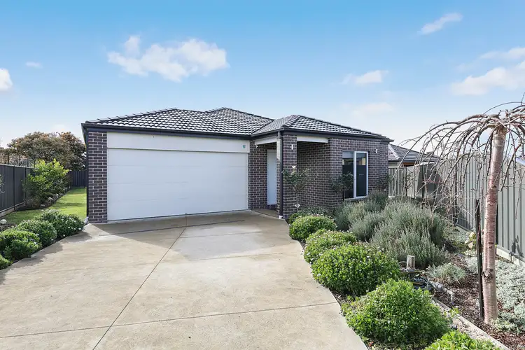 8a Jarver Close, Colac VIC 3250