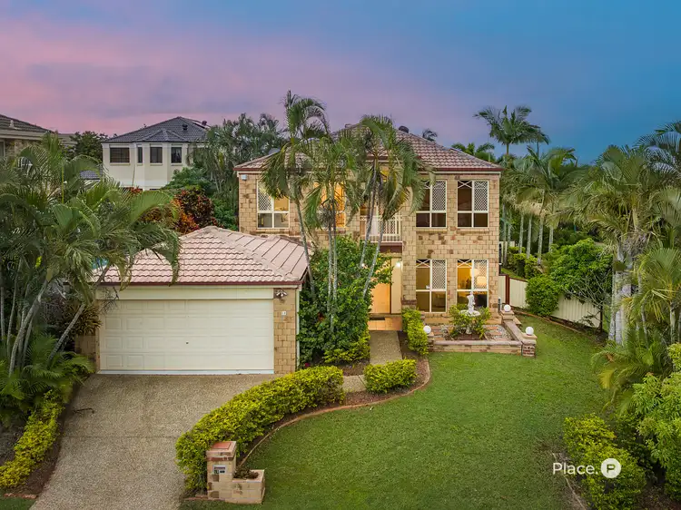 12 Ensign Street, Carindale QLD 4152