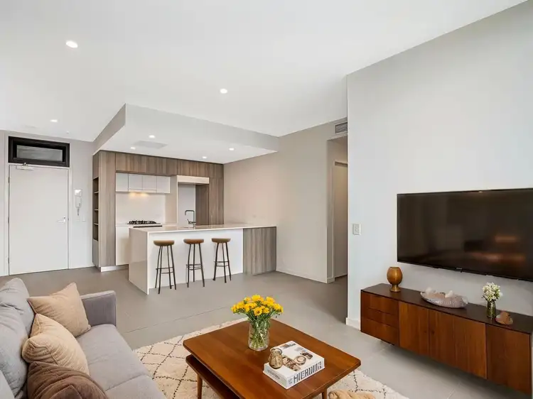 4302/18 Parkside Circuit, Hamilton QLD 4007