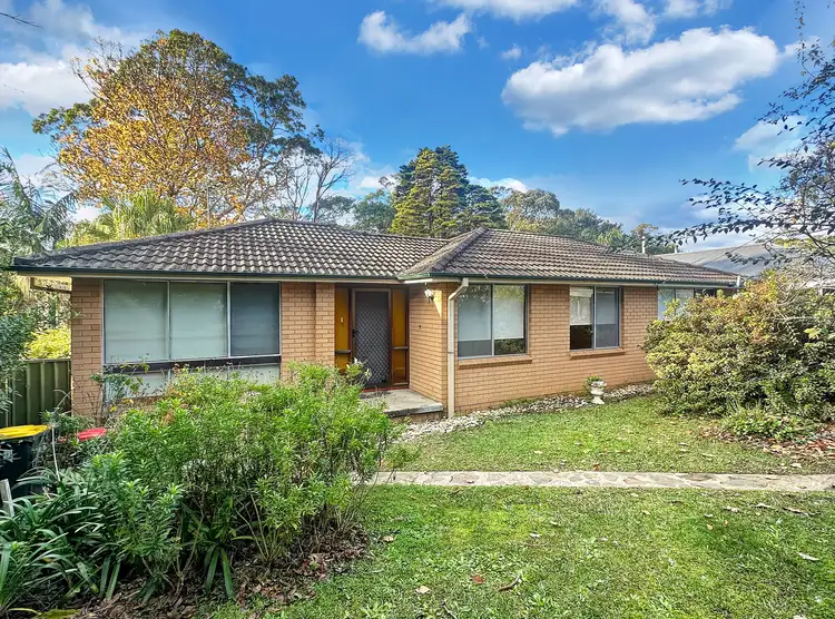 54 Raymond Road, Springwood NSW 2777